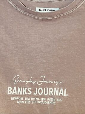 Banks Journal Women's Short Sleeve Tee in Dusty Pink